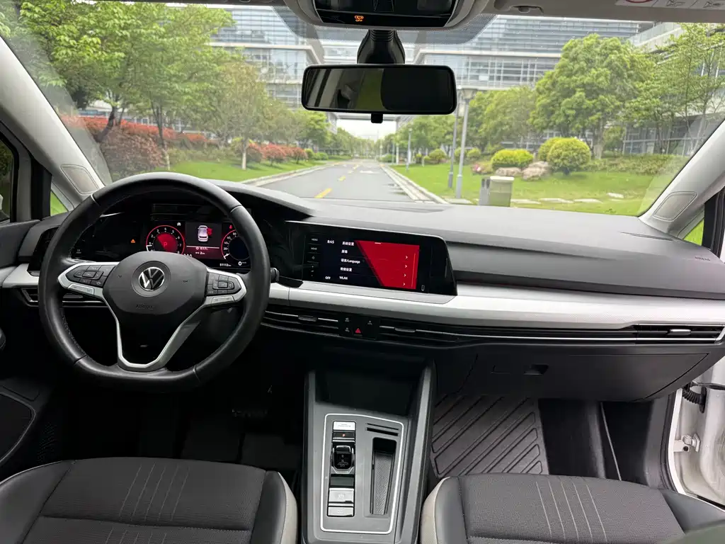 Golf 2021 280TSI DSG Pro First Edition купить на сайте DeffCars