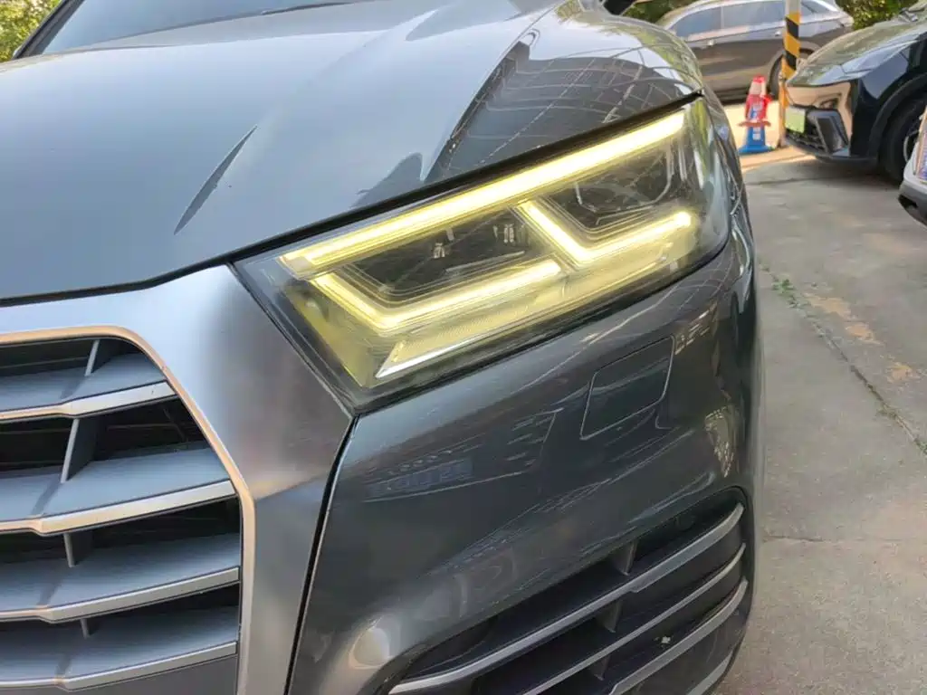Audi Q5L 2020 facelift 40 TFSI enjoys fashionable style купить на сайте DeffCars