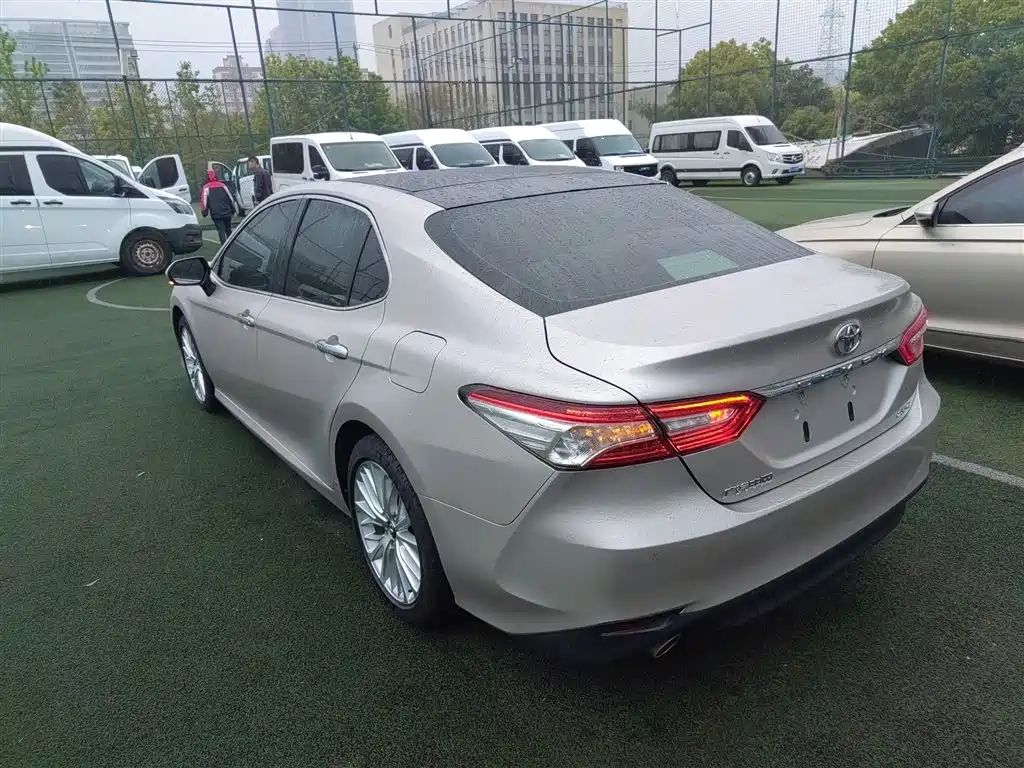 Camry 2019 2.5G Deluxe Edition National VI купить на сайте DeffCars