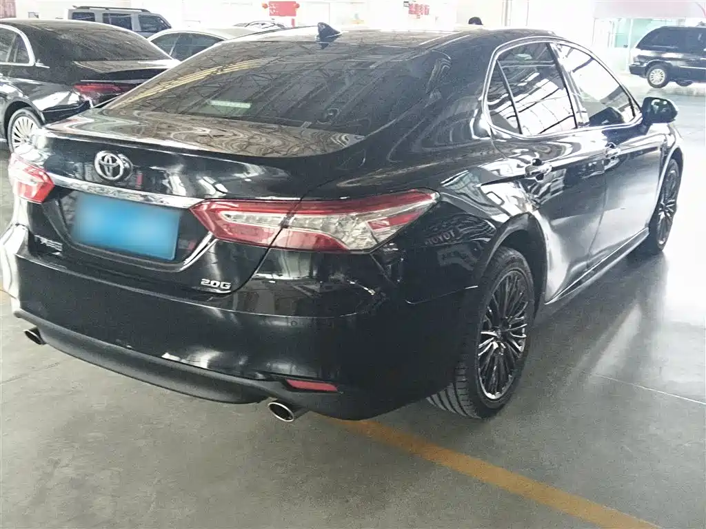 Camry 2021 2.0G Deluxe Edition купить на сайте DeffCars