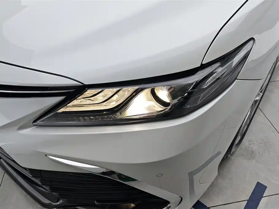 Camry 2021 2.0G Deluxe Edition купить на сайте DeffCars