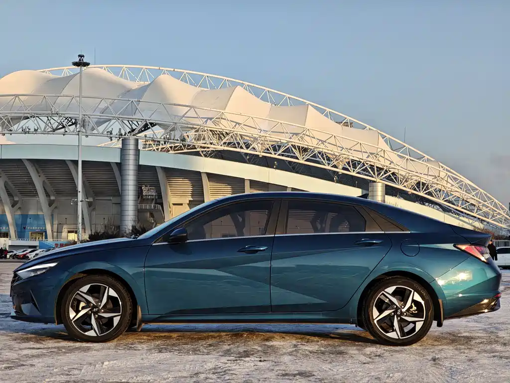 Elantra 2022 1.5L CVT LUX Premium Edition купить на сайте DeffCars