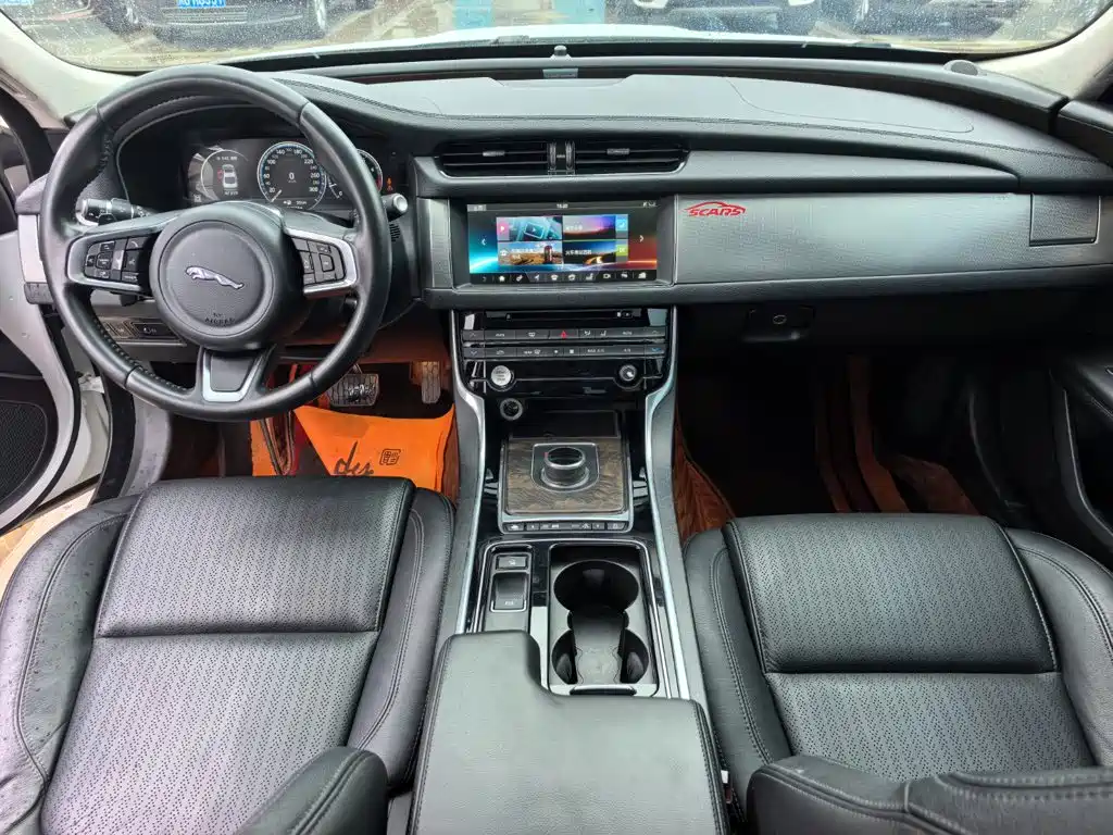 Jaguar XFL 2018 XFL 2.0T 250PS Deluxe Edition купить на сайте DeffCars