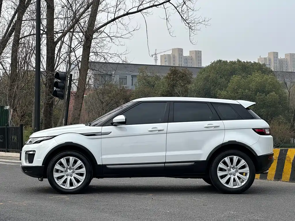 Range Rover Evoque 2016 2.0T SE Zhiyao Edition купить на сайте DeffCars