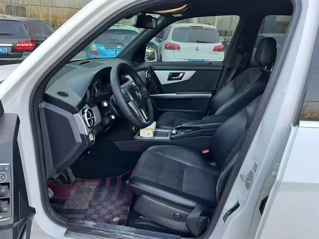 Mercedes-Benz GLK-Class 2014 GLK 200 Standard Model купить на сайте DeffCars