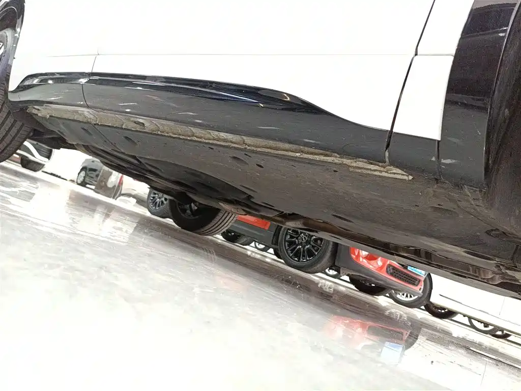 Lanxun 2023 380TSI four-wheel drive R-Line cruise version купить на сайте DeffCars
