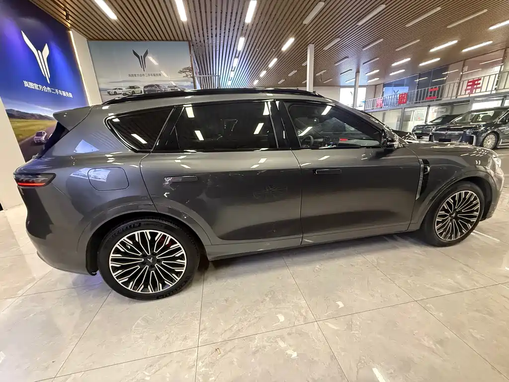 Lantu FREE 2025 FREE+ four-wheel drive Qiankun version купить на сайте DeffCars