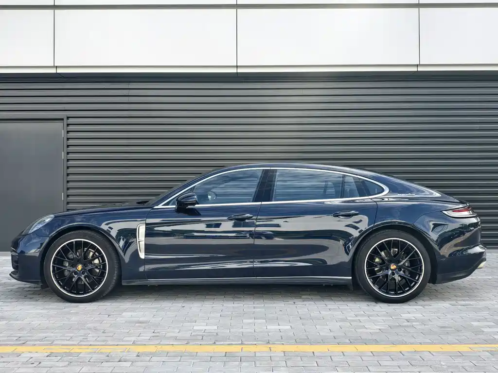 Panamera 2022 Panamera Executive Extended Edition 2.9T купить на сайте DeffCars