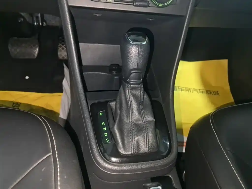 Xindong (Rapid Spaceback) 2016 1.6L automatic version купить на сайте DeffCars