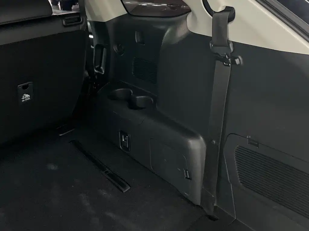 Highlander 2022 dual engine 2.5L four-wheel drive extreme version 7 seats купить на сайте DeffCars