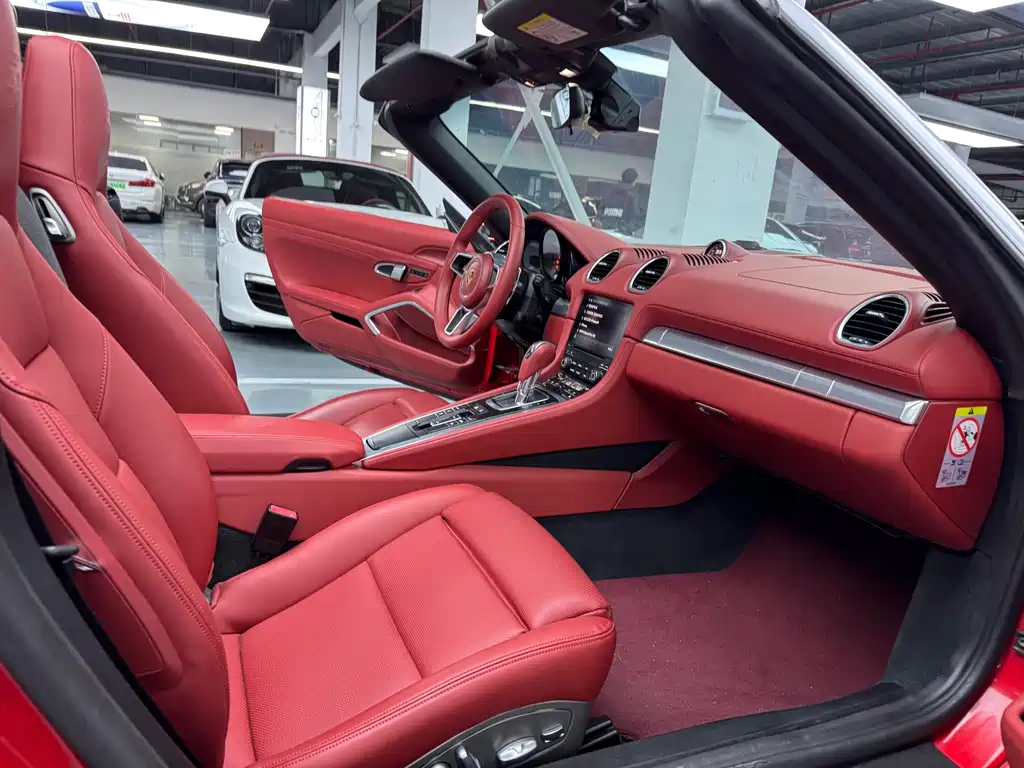 Porsche 718 2018 Boxster 2.0T купить на сайте DeffCars