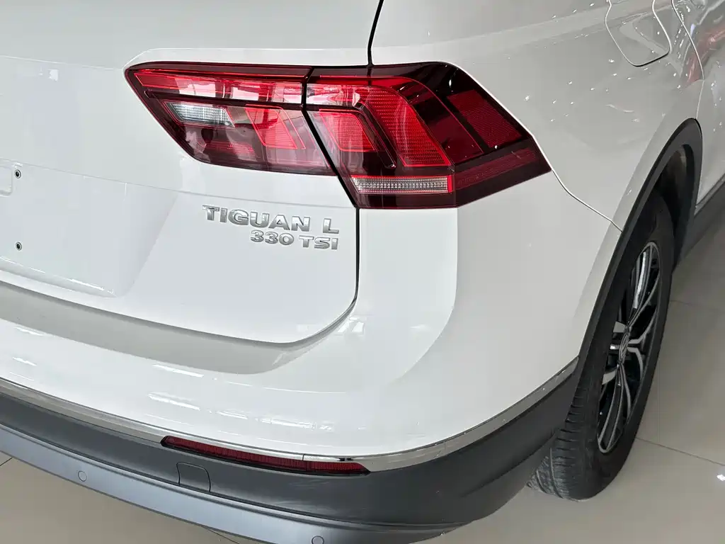 Tiguan L 2018 330TSI automatic two-wheel drive luxury version купить на сайте DeffCars
