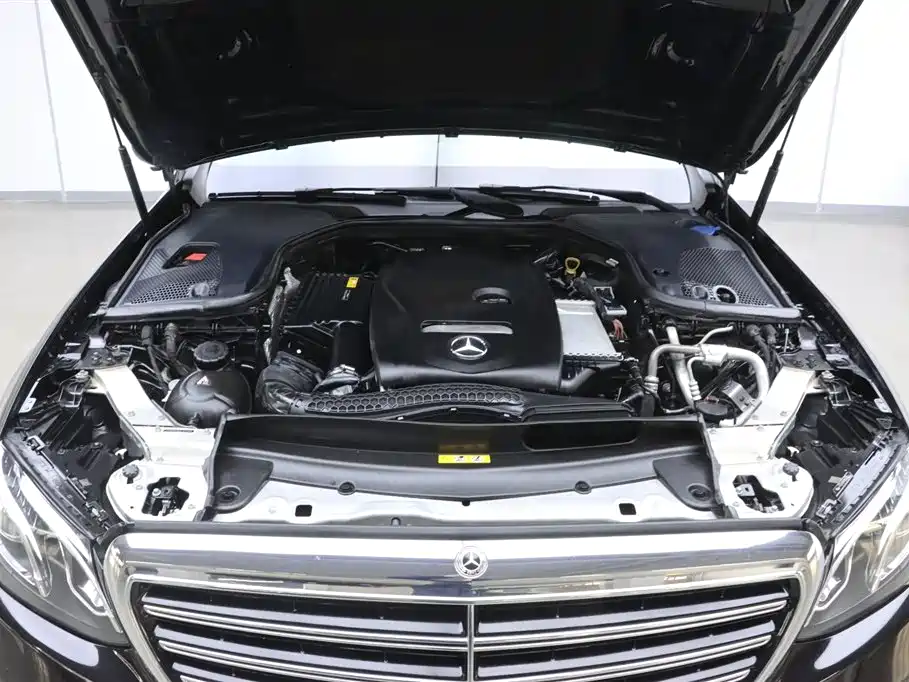 Mercedes-Benz E-Class 2018 facelift E 200 L купить на сайте DeffCars