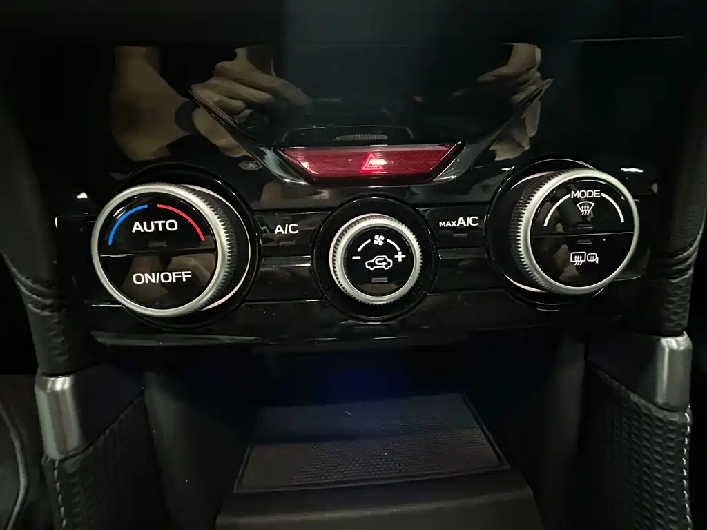 Forester 2022 2.0i AWD Deluxe Edition EyeSight купить на сайте DeffCars