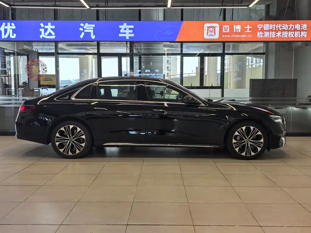 Mercedes-Benz E-Class New Energy 2024 E 350 e L plug-in hybrid sedan купить на сайте DeffCars