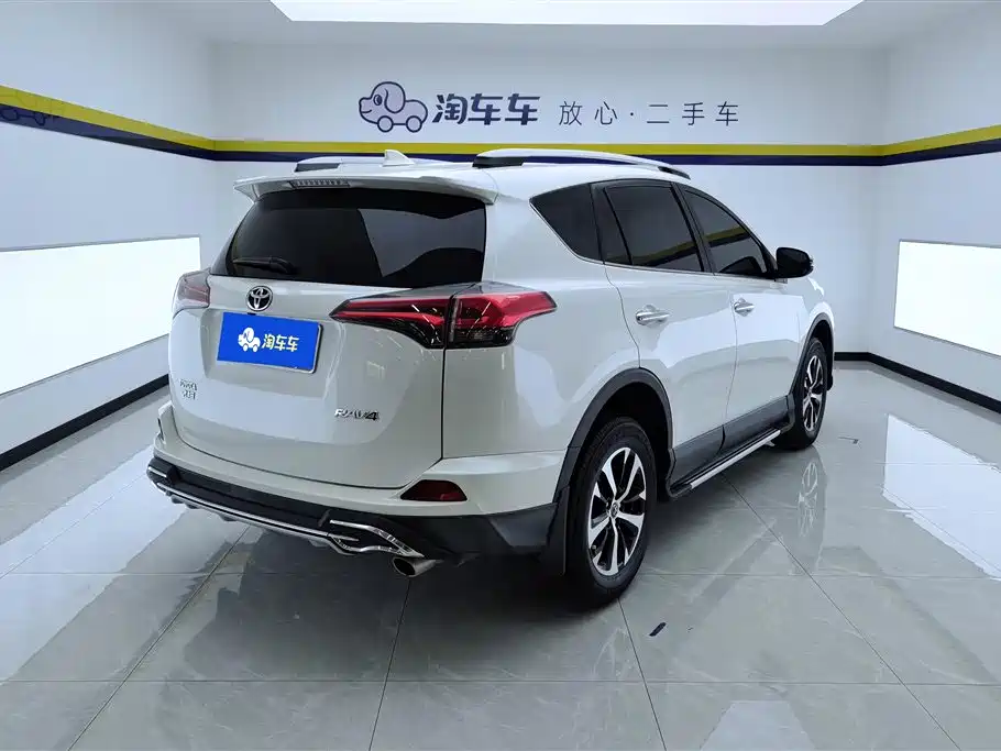 RAV4 Rongfang 2016 2.0L CVT two-wheel drive fashion version National V купить на сайте DeffCars