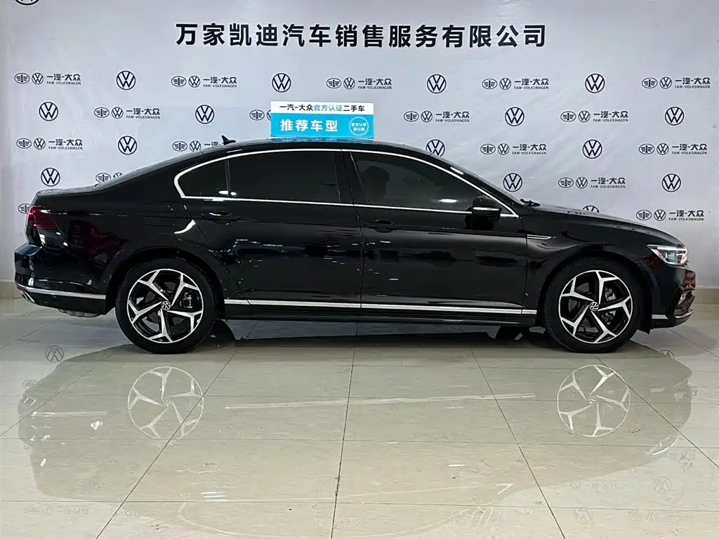 Magotan 2023 2 million commemorative edition 330TSI DSG leading model купить на сайте DeffCars