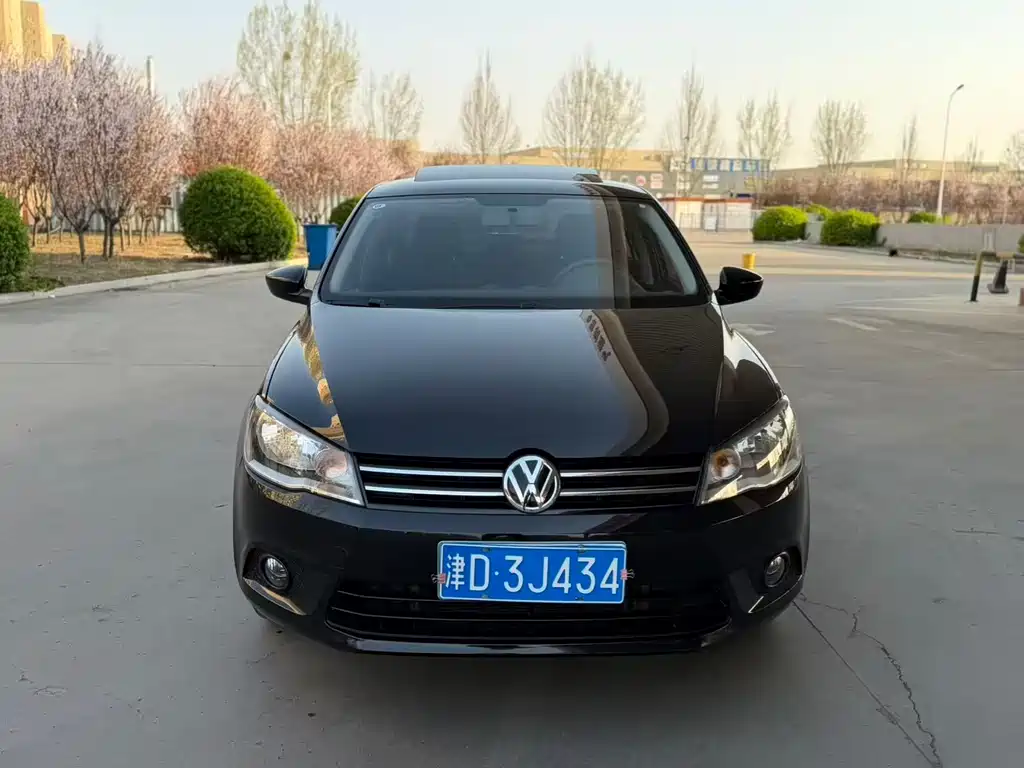 Jetta 2015 Edition 1.6L Manual Comfort купить на сайте DeffCars