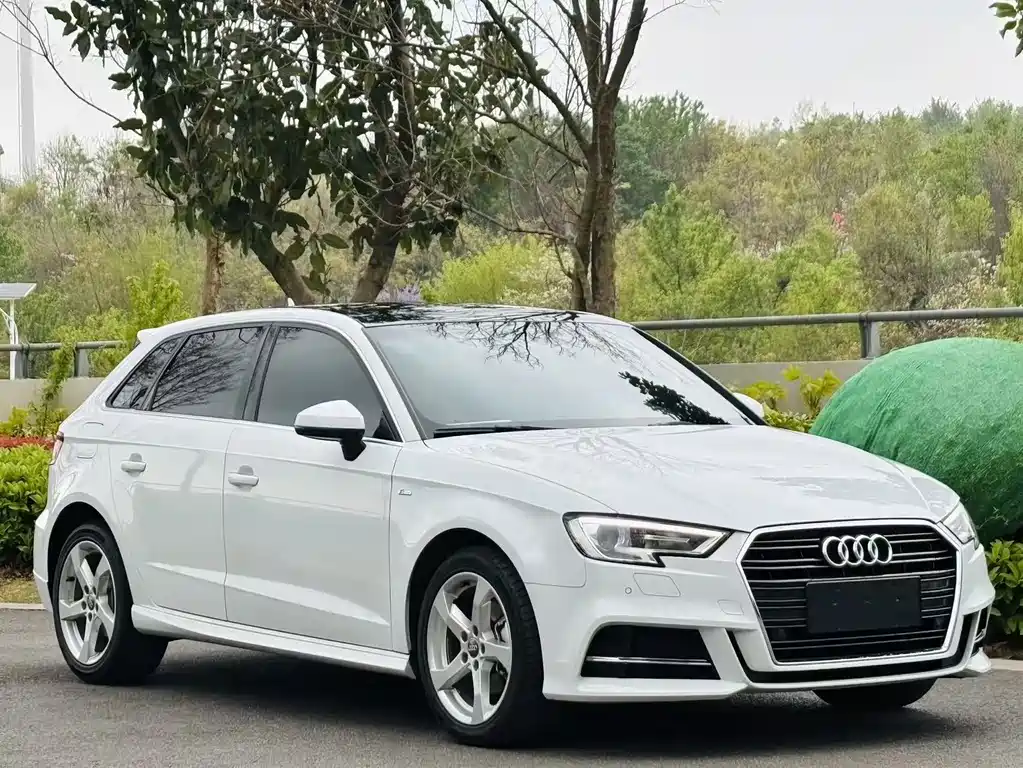 Audi A3 2018 30th anniversary model Sportback 35 TFSI fashionable model купить на сайте DeffCars