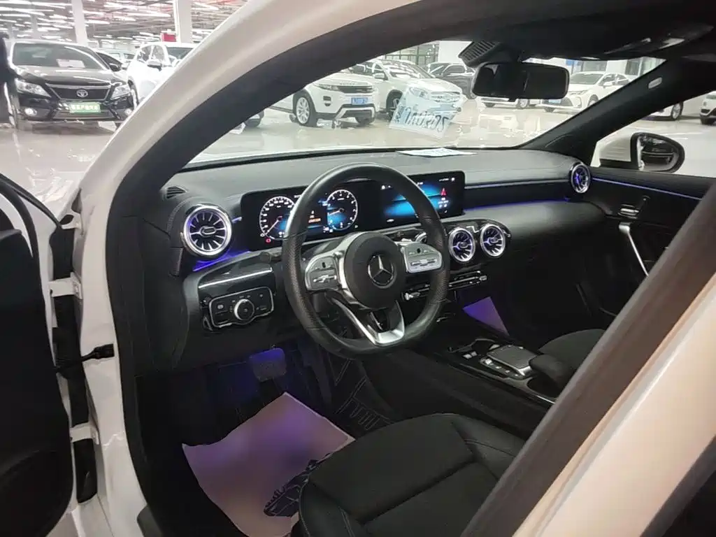Mercedes-Benz A-Class 2021 A 200 L Sports Sedan Fashionable купить на сайте DeffCars