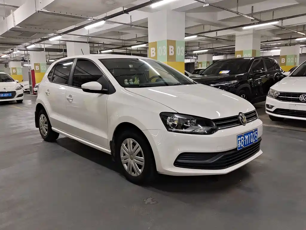 Polo 2014 1.4L manual fashion version купить на сайте DeffCars