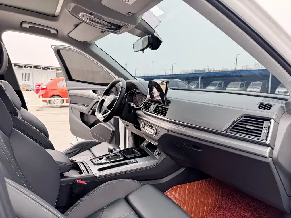 Audi Q5L 2021 40 TFSI Fashionable and Dynamic купить на сайте DeffCars