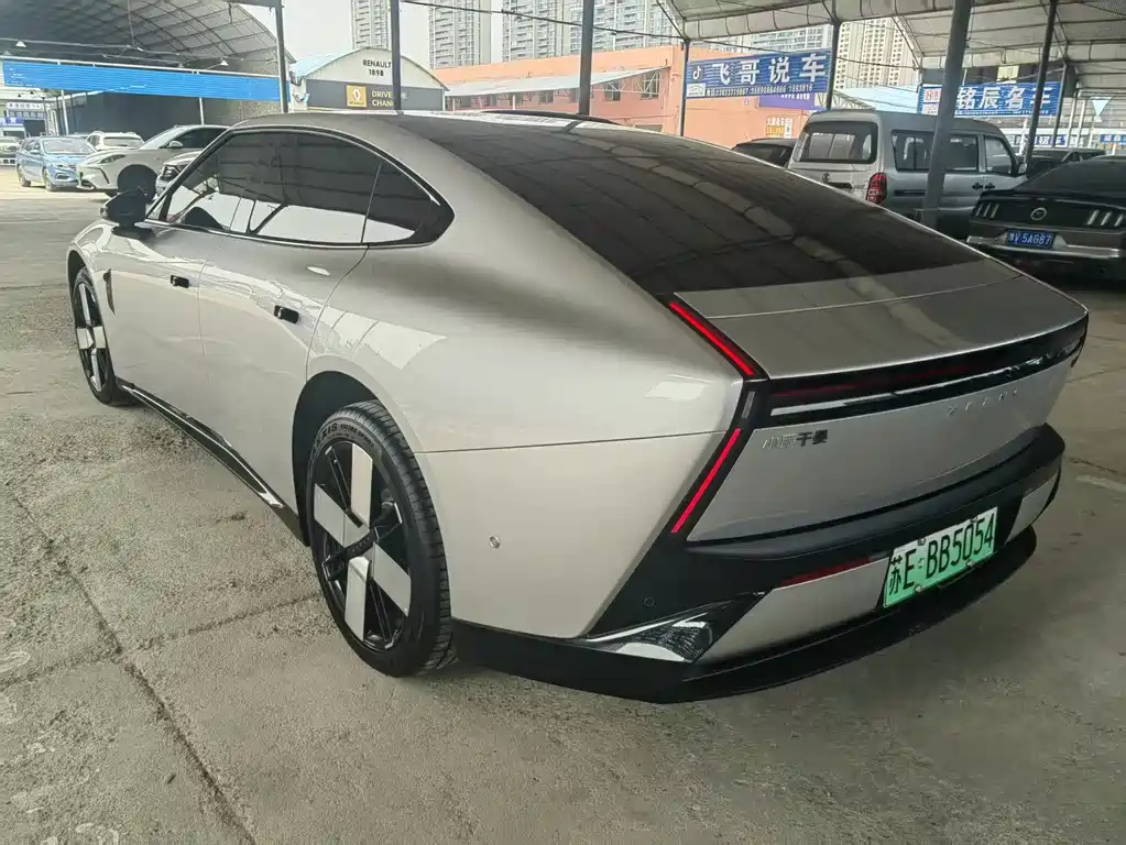 Xpeng P7 2025 702 Long Battery Life Ultra купить на сайте DeffCars