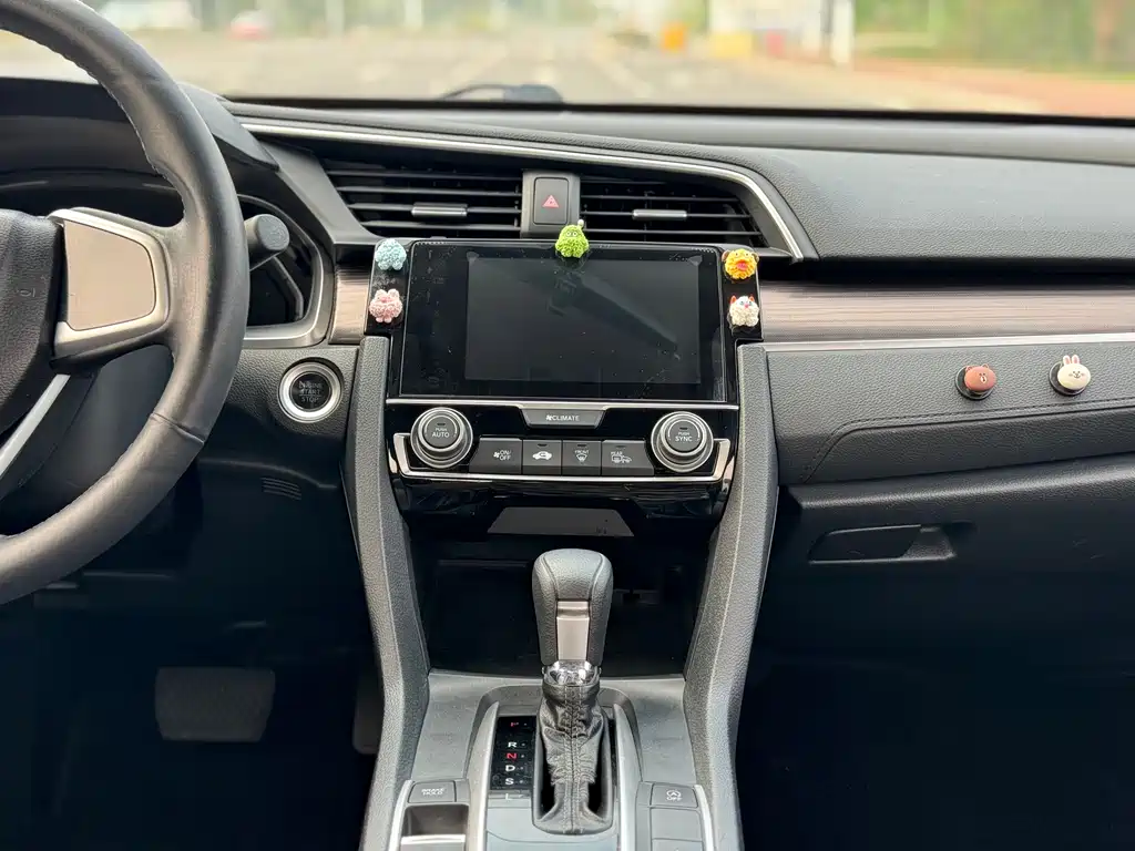 Civic 2019 220TURBO CVT Dynamic Edition National V купить на сайте DeffCars