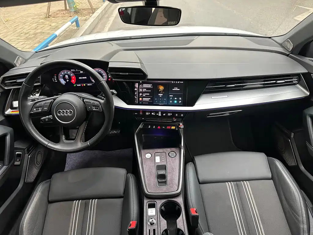 Audi A3 2024 Sportback 35 TFSI stylish and sporty купить на сайте DeffCars