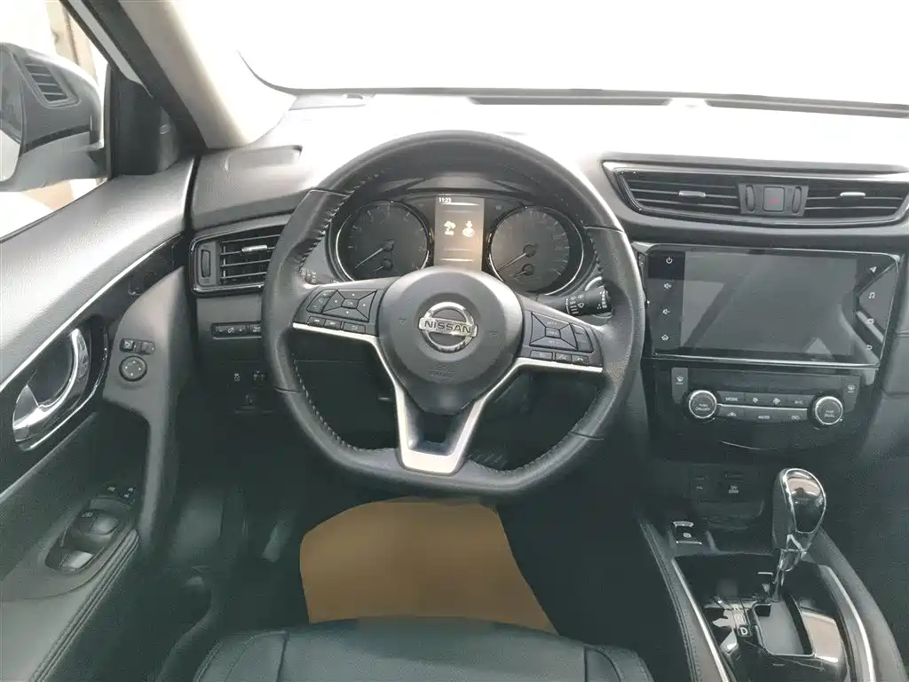 X-Trail 2023 Classic 2.0L 2WD Intelligent Link Premium Edition купить на сайте DeffCars