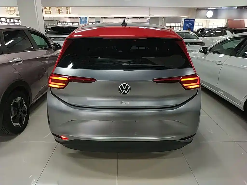 Volkswagen ID.3 2024 Outstanding Edition купить на сайте DeffCars