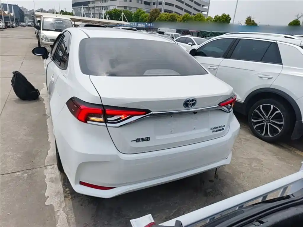Corolla 2023 1.8L Intelligent Electric Hybrid Dual Engine Pioneer Edition купить на сайте DeffCars
