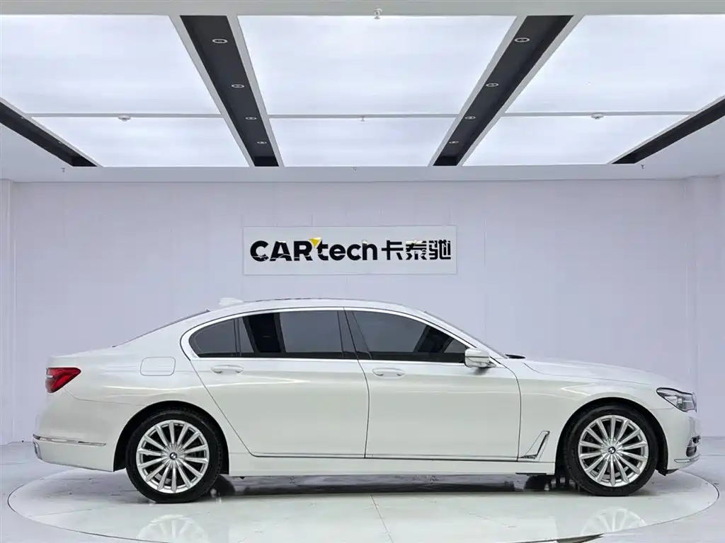 BMW 7 Series 2018 730Li Leading Excellence Package купить на сайте DeffCars