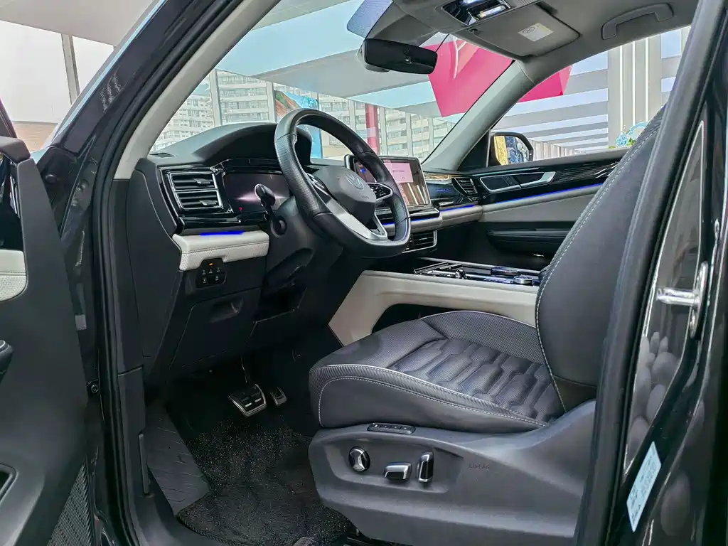 Touron 2022 Touron X 380TSI four-wheel drive luxury version купить на сайте DeffCars