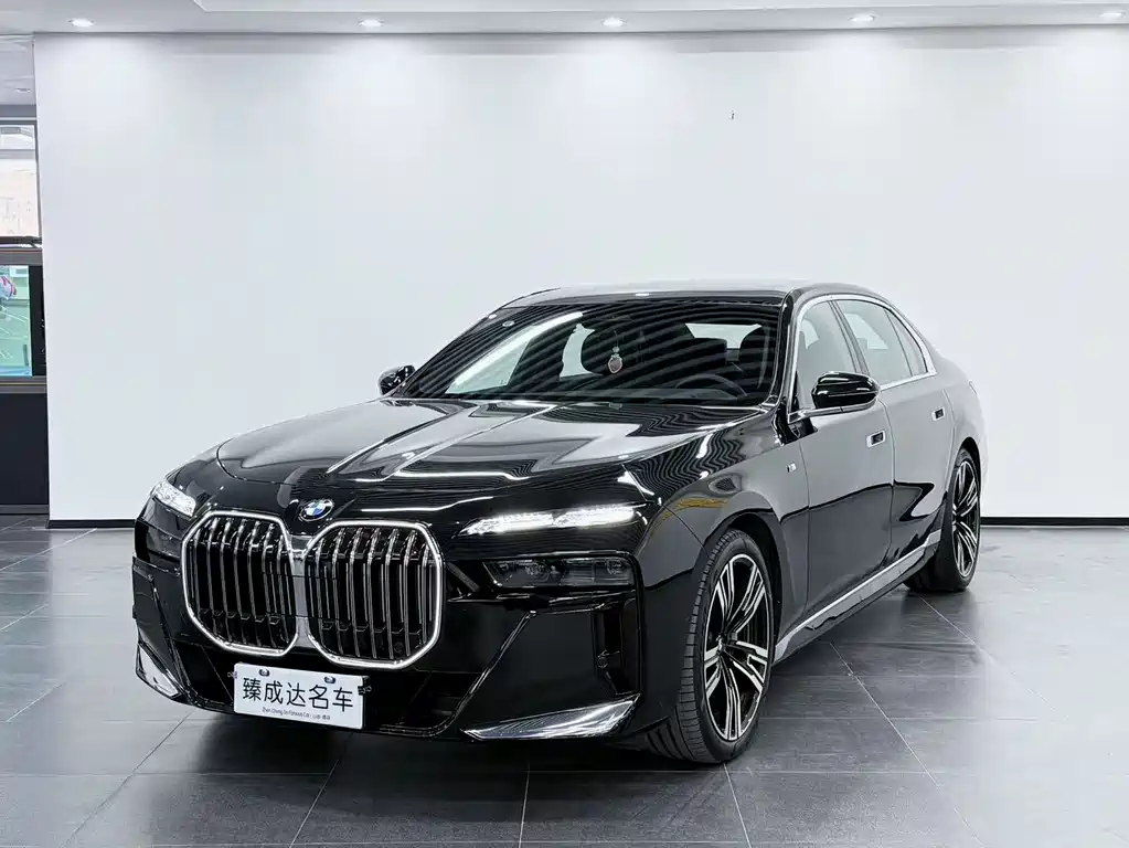 BMW 7 Series 2023 735Li M Sports Package купить на сайте DeffCars