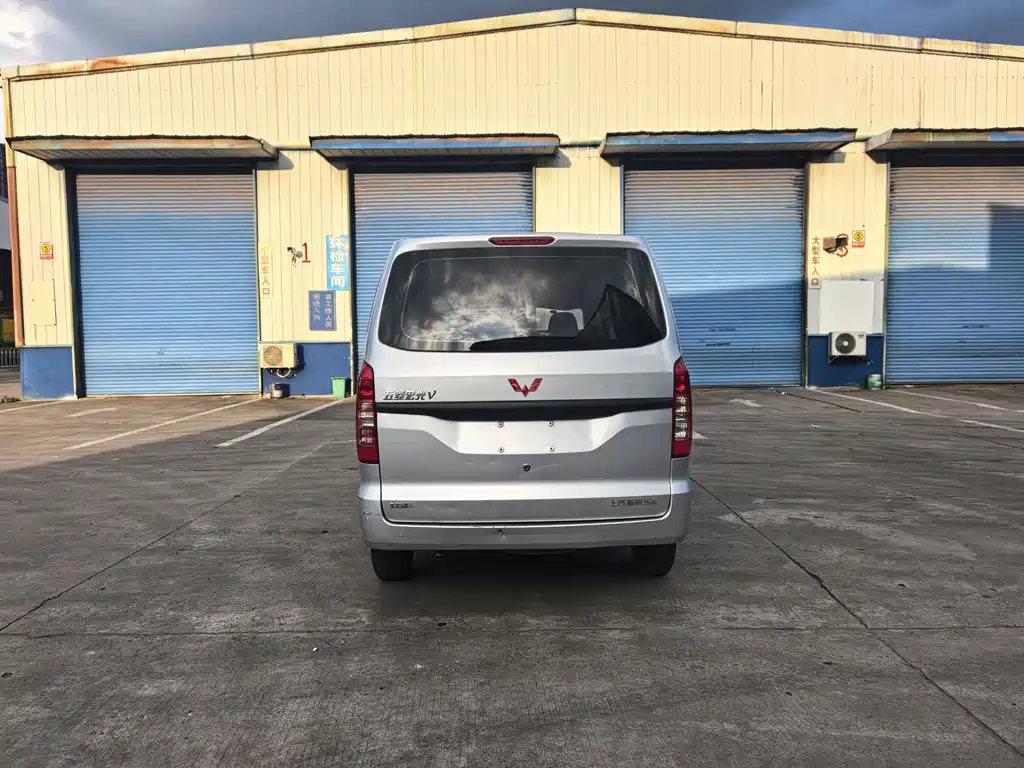 Wuling Hongguang V 2022 1.5L Jinxiang Edition Hydraulic Assist LAR купить на сайте DeffCars