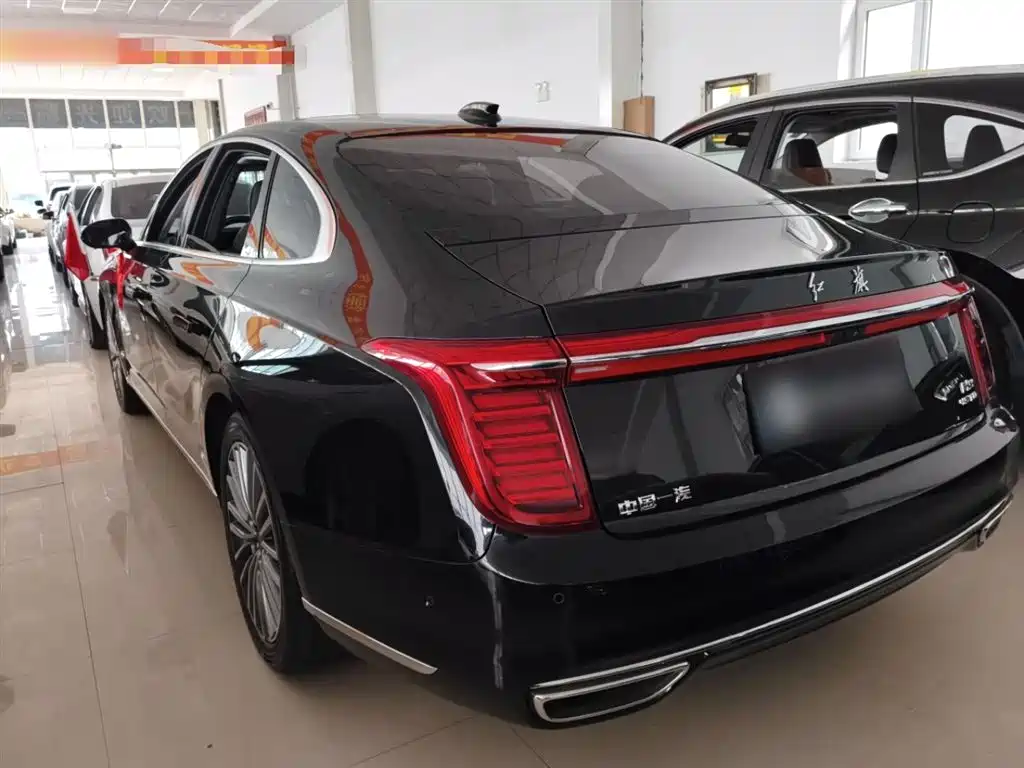 Hongqi H9 2020 2.0T Zhilian Qichang Edition купить на сайте DeffCars