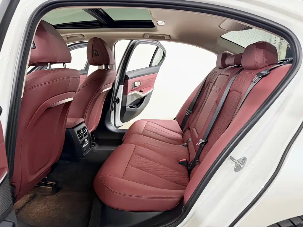BMW 3 Series 2023 320Li M Sports Package купить на сайте DeffCars