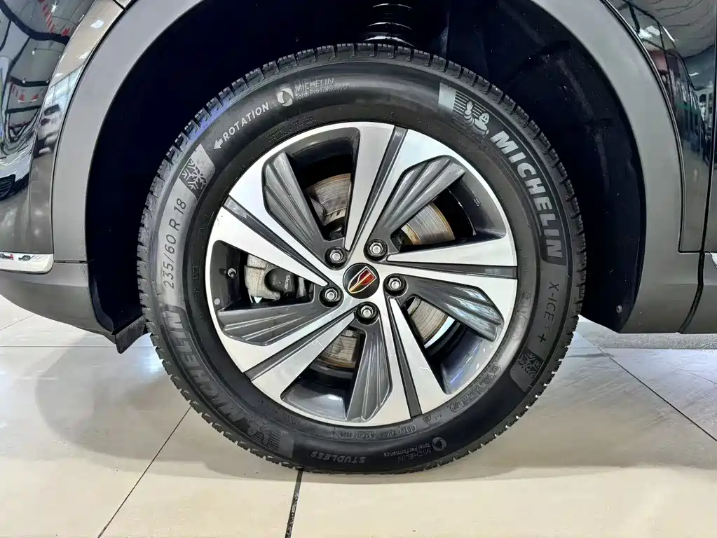 Hongqi HS5 2019 2.0T Zhilian Flagship Edition купить на сайте DeffCars