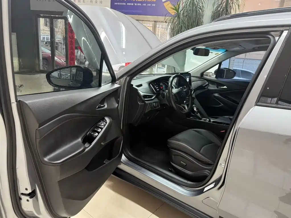 Volando 2020 light hybrid Redline 530T automatic indulgence version (5+2 models) купить на сайте DeffCars