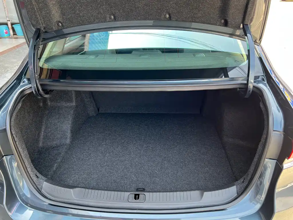 Yinglang 2021 model model 1.5L automatic elite model купить на сайте DeffCars