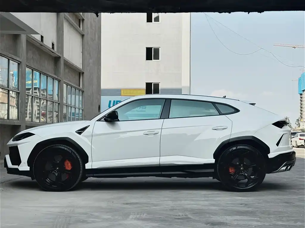 Urus 2018 4.0T V8 купить на сайте DeffCars