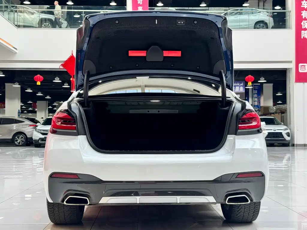 BMW 5 Series 2022 Facelift 2 530Li Exclusive M Sports Package купить на сайте DeffCars
