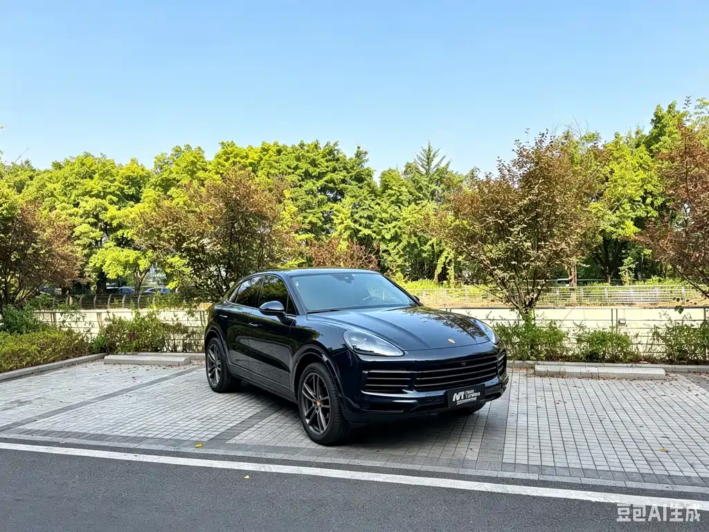 Cayenne 2023 Cayenne Coupé 3.0T Platinum Edition купить на сайте DeffCars