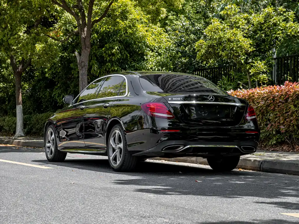 Mercedes-Benz E-Class 2016 E 300 L Sports Luxury купить на сайте DeffCars