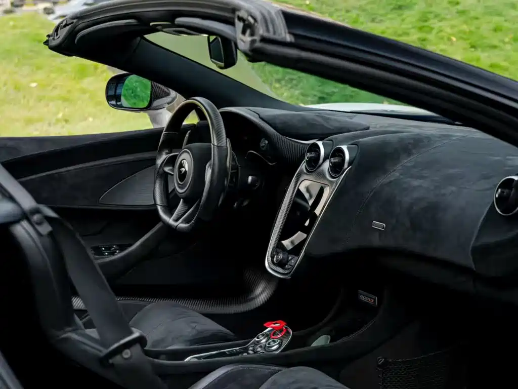 McLaren 600LT 2019 3.8T Spider купить на сайте DeffCars