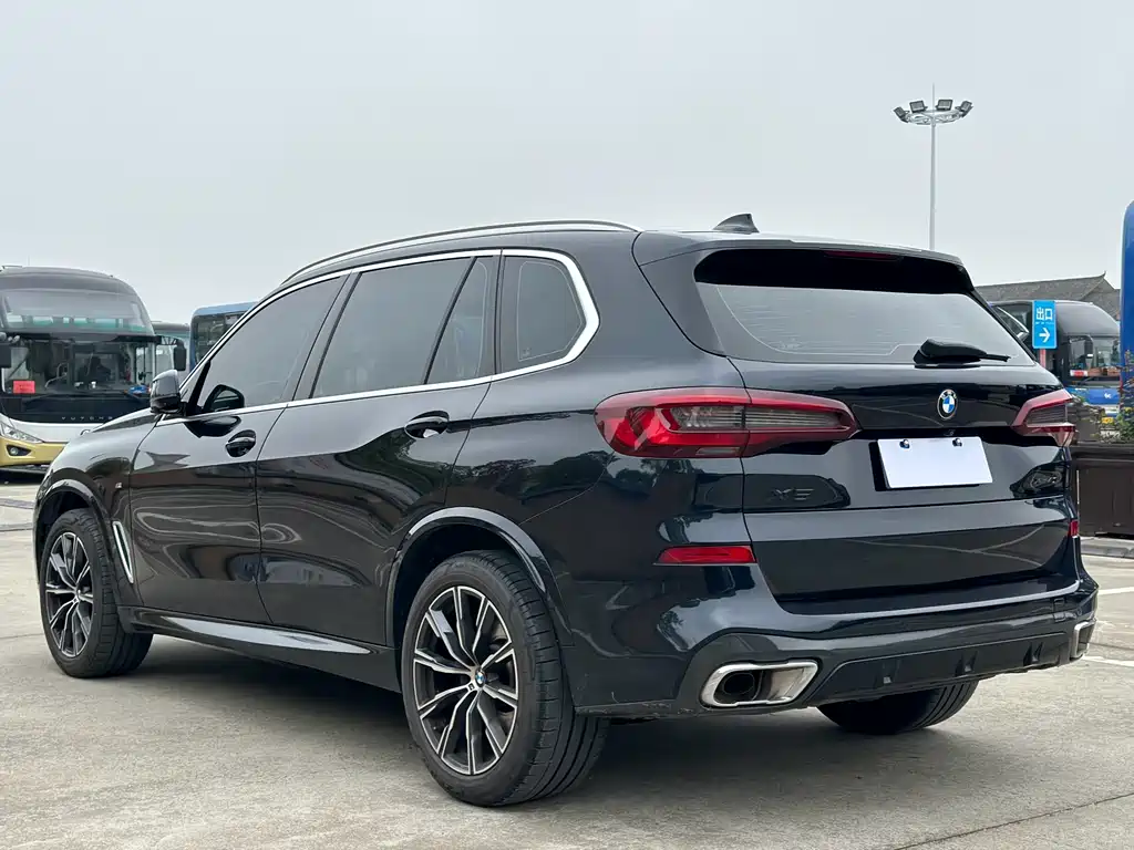 BMW X5 2022 xDrive 30Li Exclusive M Sports Package купить на сайте DeffCars