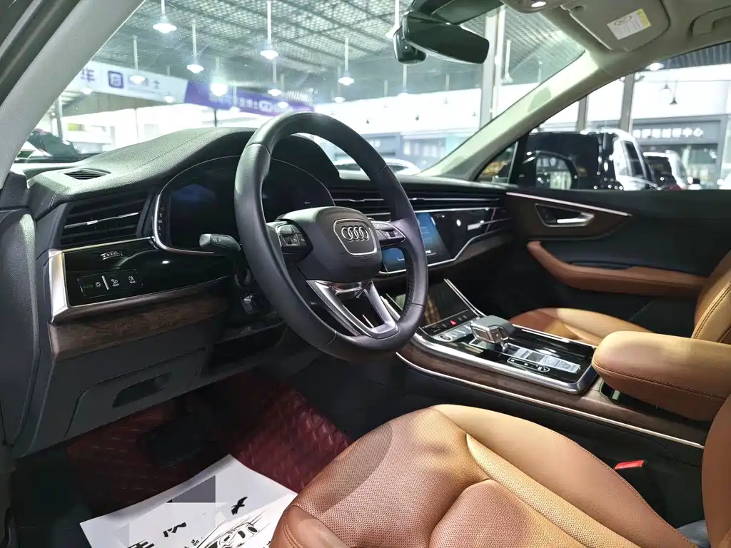 Audi Q7 2023 55 TFSI quattro S line sports купить на сайте DeffCars