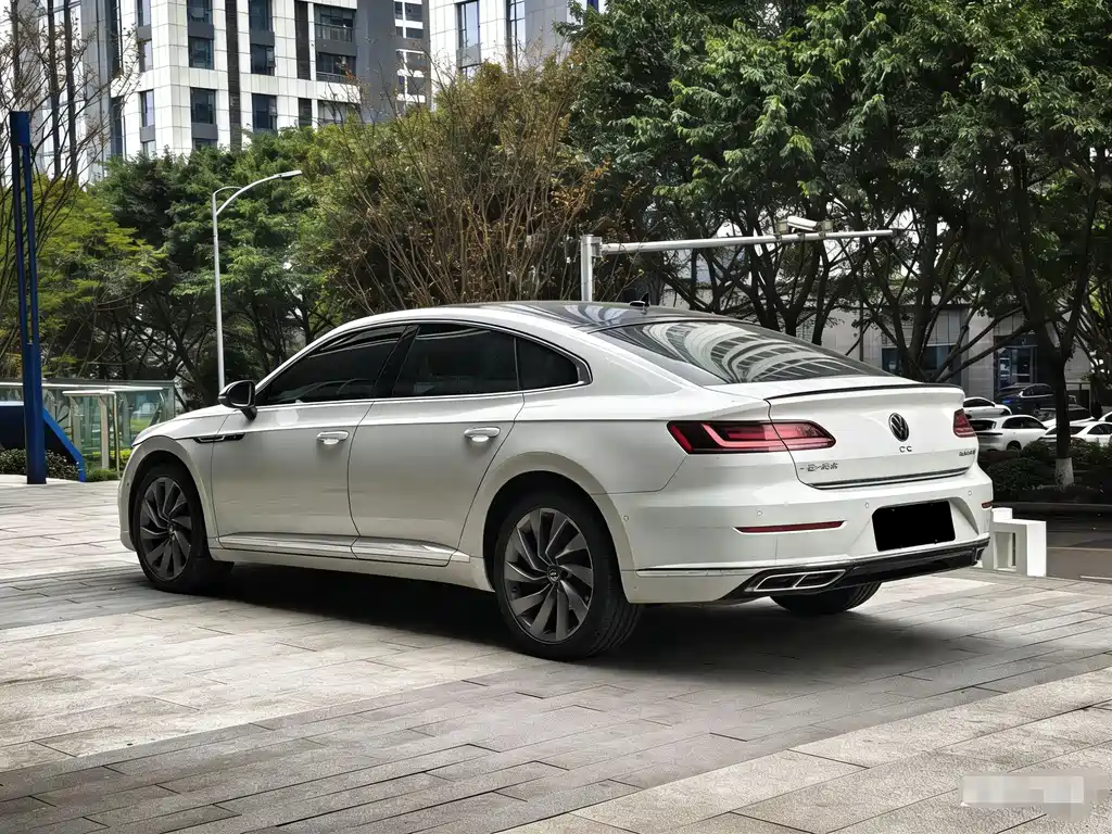 FAW-Volkswagen CC 2023 380TSI eye-catching version купить на сайте DeffCars