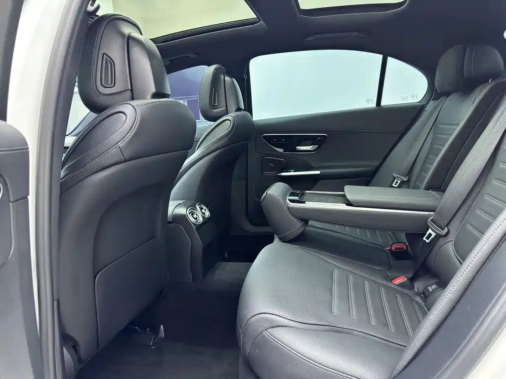 Mercedes-Benz C-Class 2024 facelift three C 260 L sports version купить на сайте DeffCars